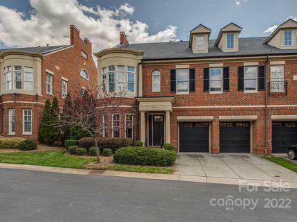 6841 Louisburg Square Lane