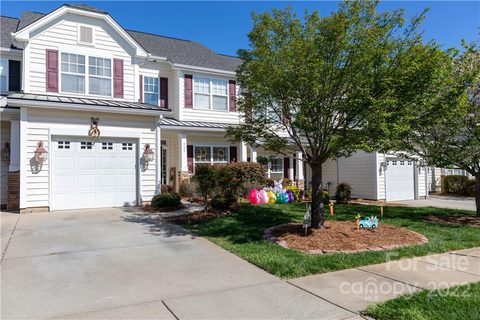 711 Winding Way