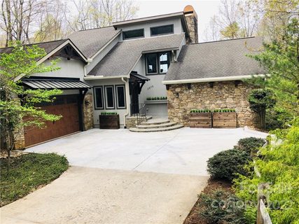 3575 Connestee Trail