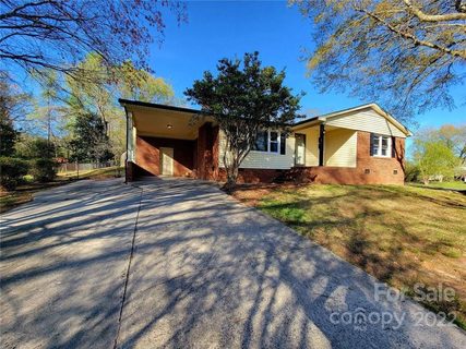806 Ike Lynch Road sold home in Goodwill Acres, Dallas, NC