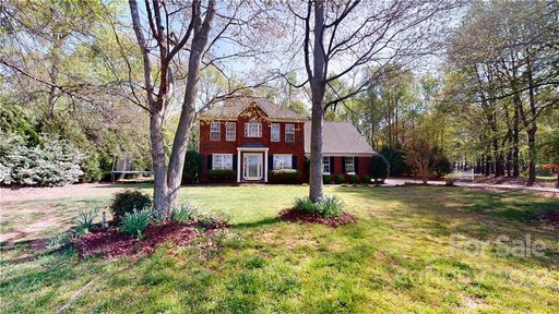 2620 Tara Drive sold home in Huntington Farms, Monroe, NC