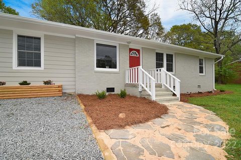 2726 Douglas Drive sold home in Idlewild Park, Gastonia, NC