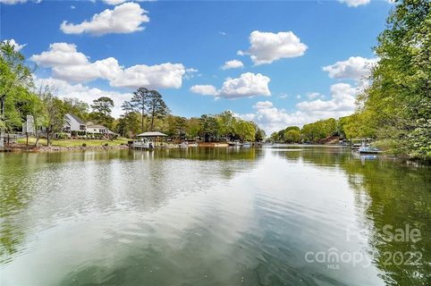 Previously sold for $955,000