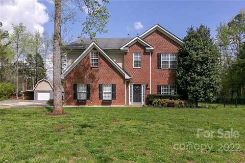9124 Leah Meadow Lane sold home in Dogwood, Charlotte, NC