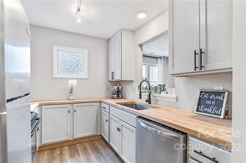 9204 Ravenwing Drive sold condo in Audubon Parc, Charlotte, NC