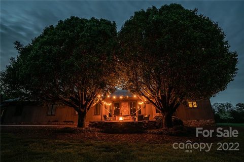6000 Deerfield Lane