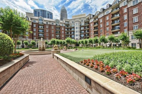 300 W 5th Street 411