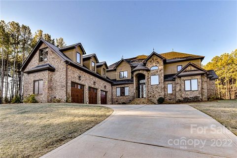 7946 Norman Pointe Drive