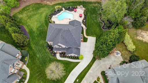 815 Crown Vista Court sold home in The Estates At Wesley Oaks, Wesley Chapel, NC
