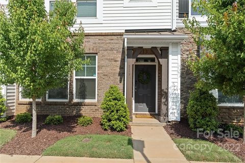 113 Synandra Drive sold townhome in Waterlynn Grove, Mooresville, NC