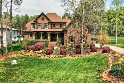 Previously sold for $860,000