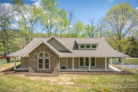 17 Tumbling Water Trail sold home in Katua Falls, Maggie Valley, NC