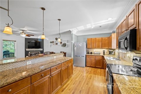 Previously sold for $325,000