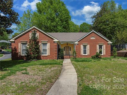 708 Walnut Point Drive