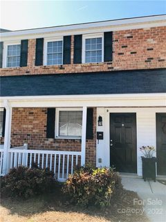 1348 Green Oaks Lane