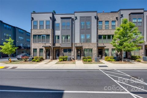 522 Music Hall Way