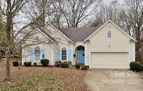9010 Warbler Court