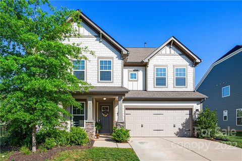 715 Garrett Green Way