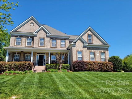 2107 N Red Tail Court