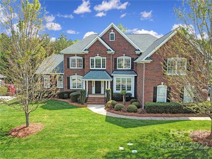 1018 Lake Forest Drive sold home in Lake Forest Preserve, Weddington, NC