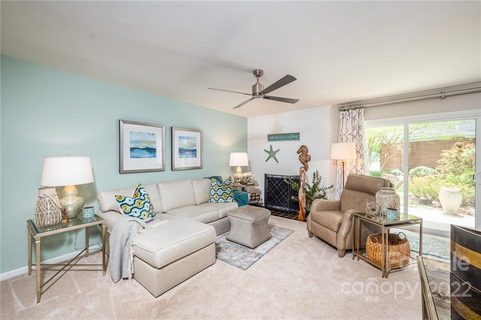 9439 S Vicksburg Park Court