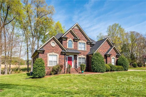 3021 Monterrey Lane