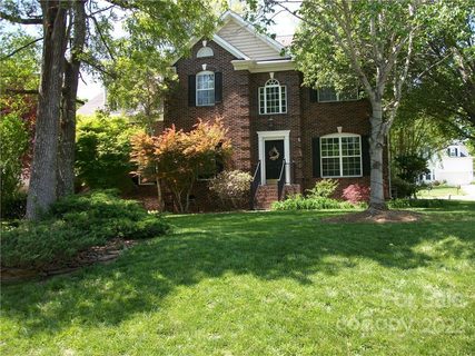 7535 Hogans Bluff Lane