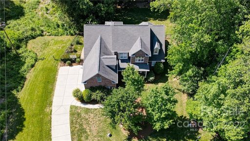 861 Savile Lane