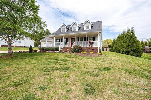 2252 Picnic Drive sold home in South Lakes, Newton, NC