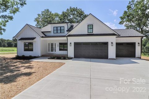 105 Capstone Court sold home in Carters Farm, Statesville, NC