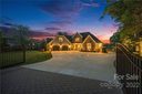 211 Wilson Lake Road sold home in Mooresville, SC