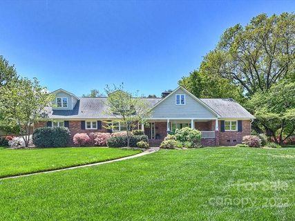 2700 Rothwood Drive