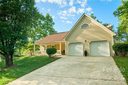 9901 Fairlea Drive sold home in Charlotte, SC