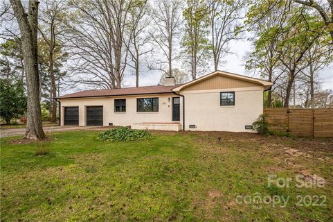 3701 Dunwoody Drive
