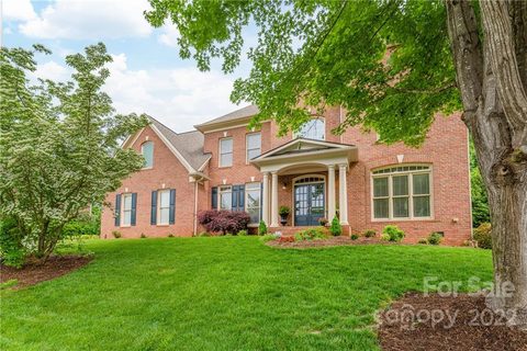 1109 Lytton Lane