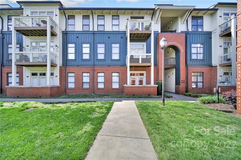 444 New Bern Station Court sold condo in 3030 South, Charlotte, NC