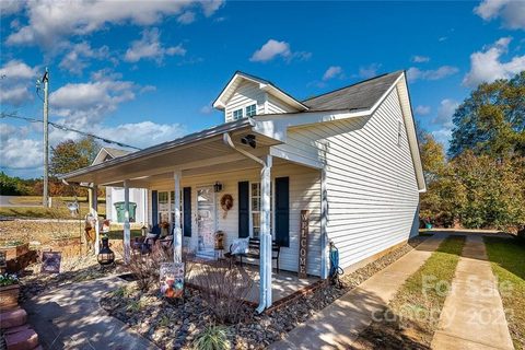 405 Eastway Lane sold home in Magnolia Place, Conover, NC