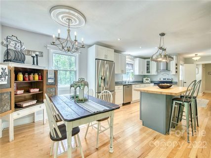 62 Molasses Way sold home in Sugar Cove Estates, Waynesville, NC