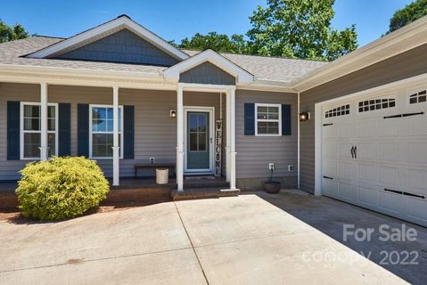 129 Foy Lane sold home in North Crossing, Statesville, NC