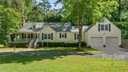 2600 Lakeview Circle sold home in MorningStar Acres, Matthews, NC