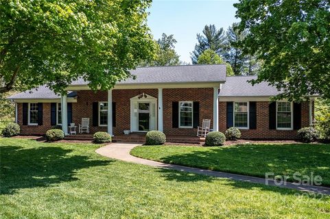 110 Wedgewood Court sold home in River Park, Morganton, NC