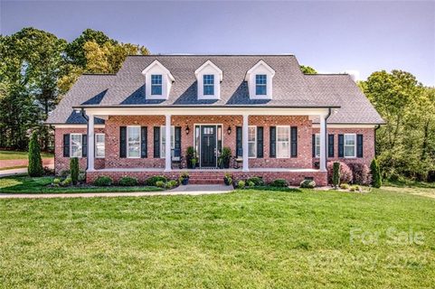 Previously sold for $674,900