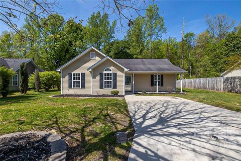 3329 Hunting Wood Court