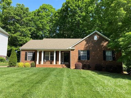 1200 Briarmore Drive