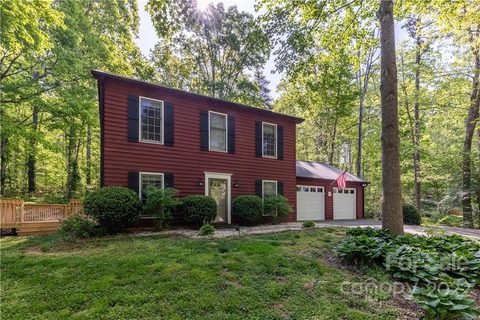 3048 Village Drive sold home in Ridgewood, Morganton, NC