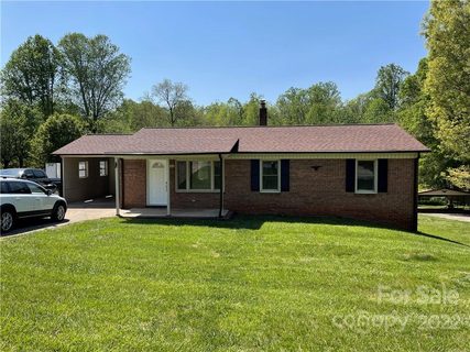 922 S Caldwell Avenue sold home in Lincoln Heights, Newton, NC