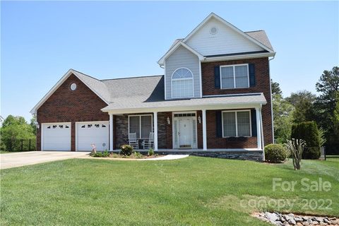 5352 Stonegate Farm Drive sold home in Stonegate Farms, Granite Falls, NC