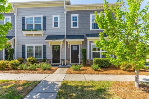 2504 Gallery Drive