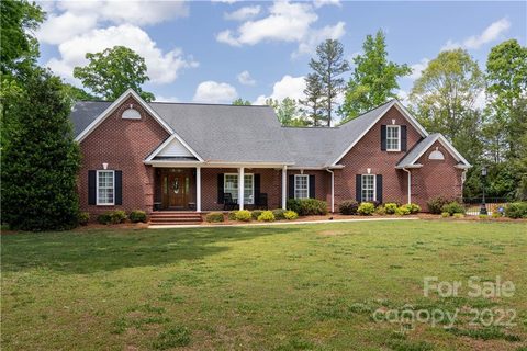 2335 One Iron Drive sold home in Springlake Estates, York, SC