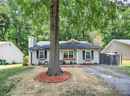 708 Pennwood Lane